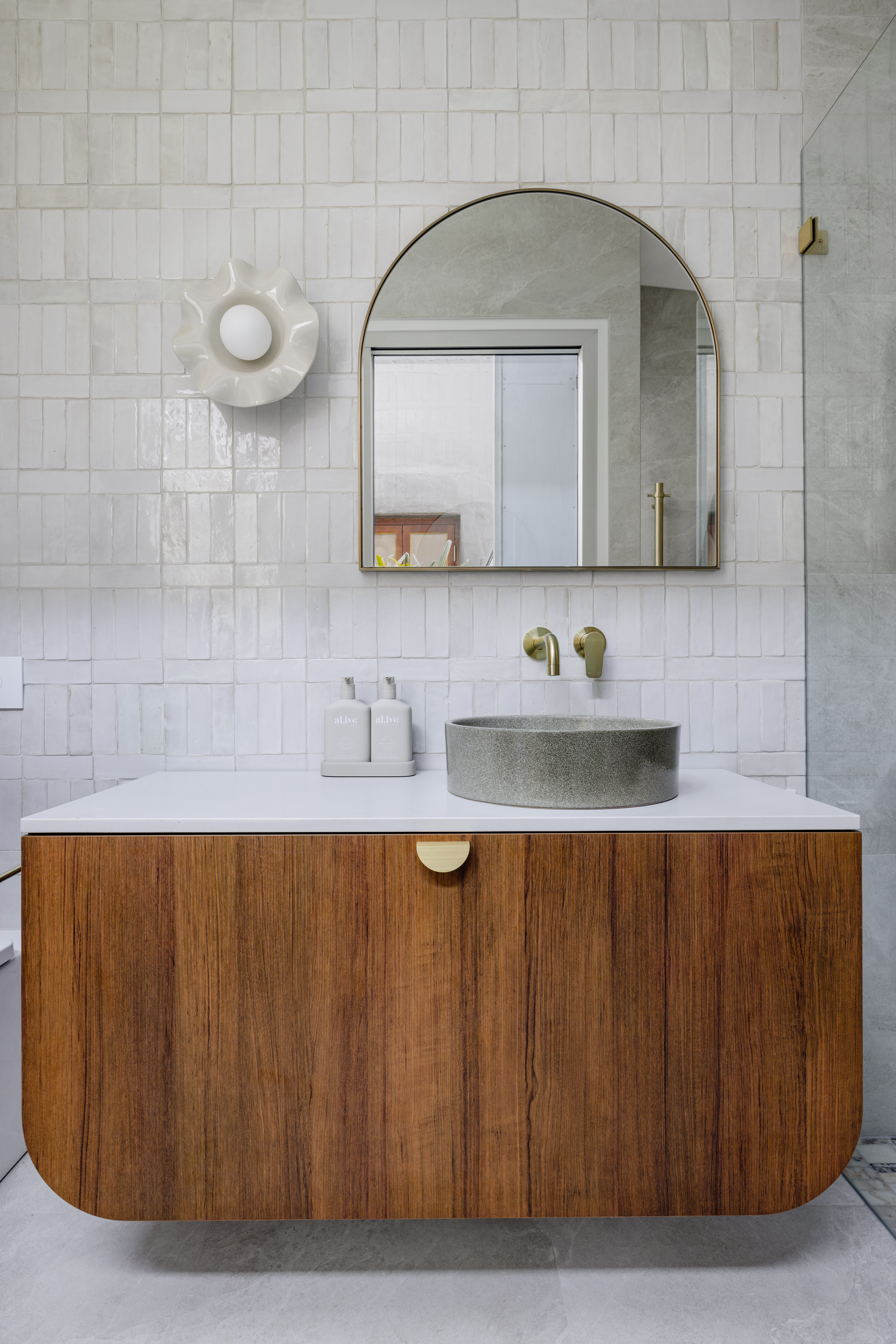 Award-Winning Family Bathroom, image 3