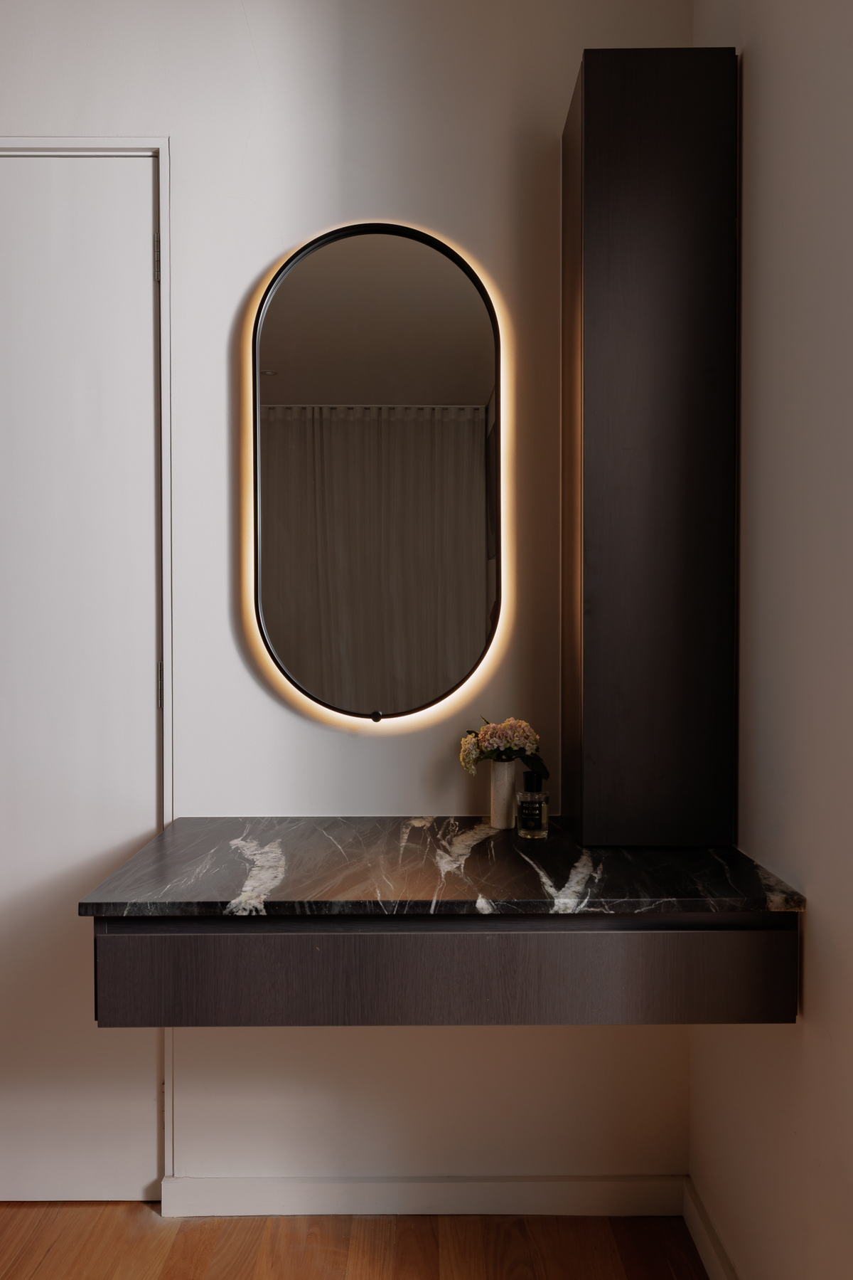 Hotel-Inspired Luxury, image 11