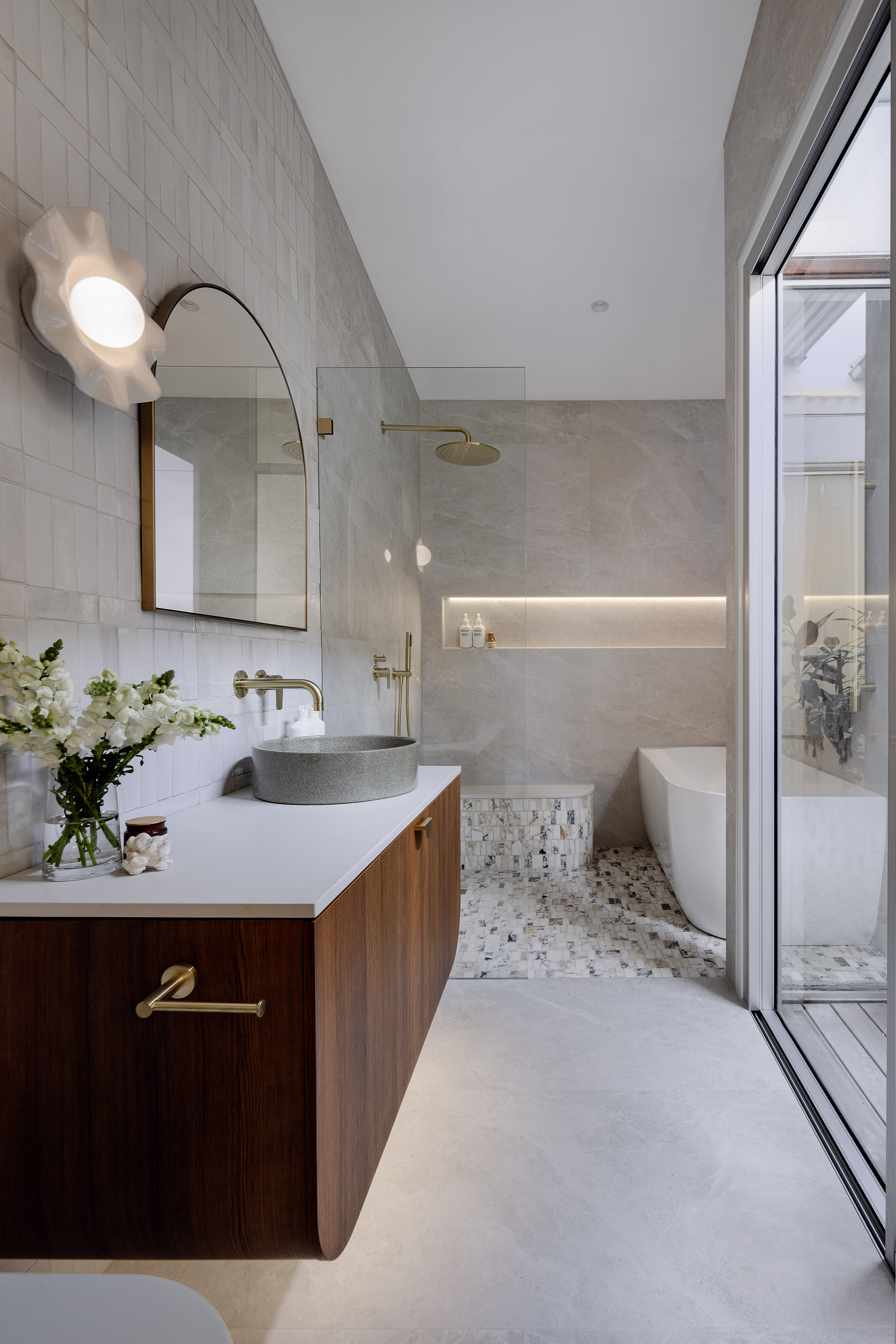 Award-Winning Family Bathroom, image 2