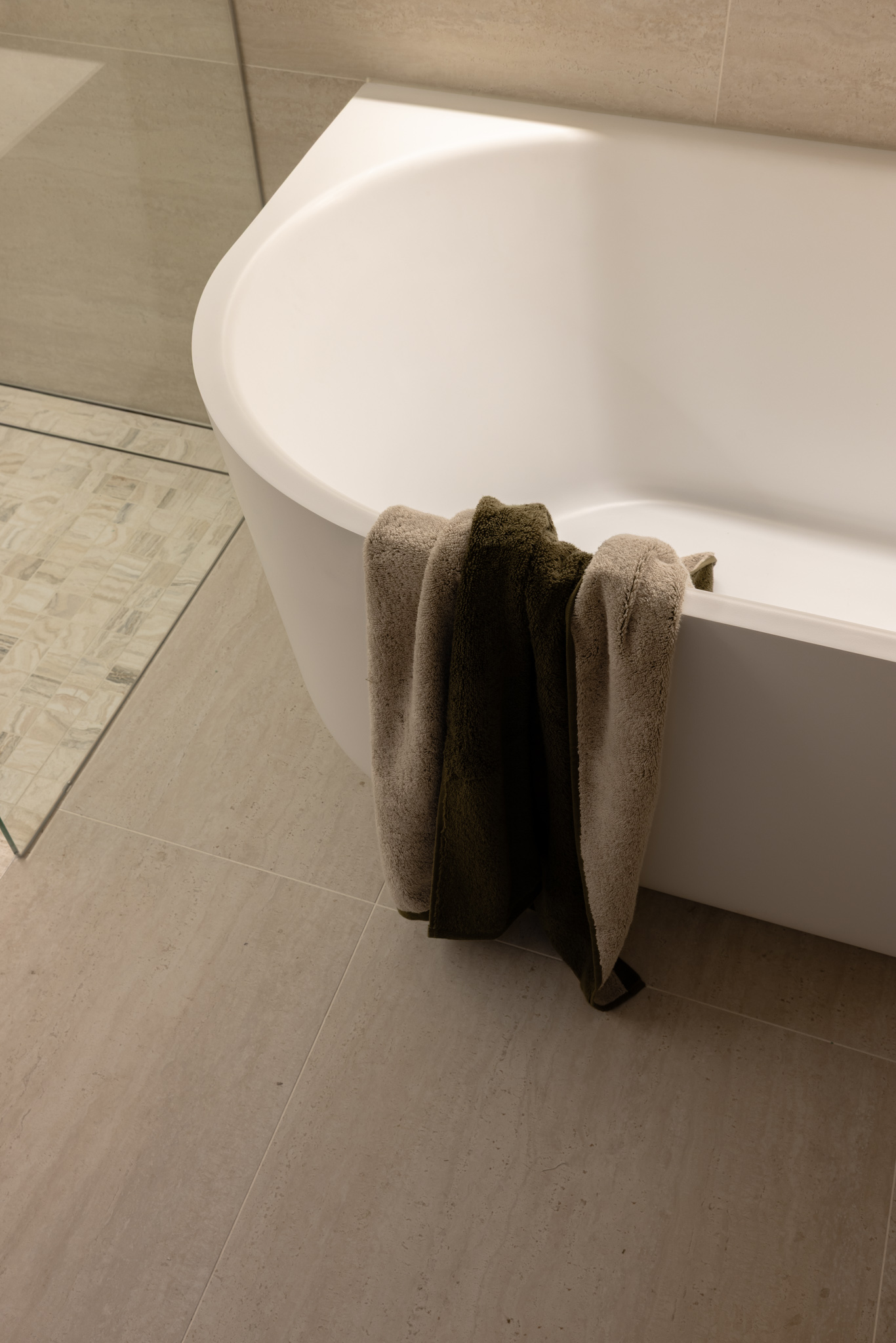 Calm Family Bathroom, image 6