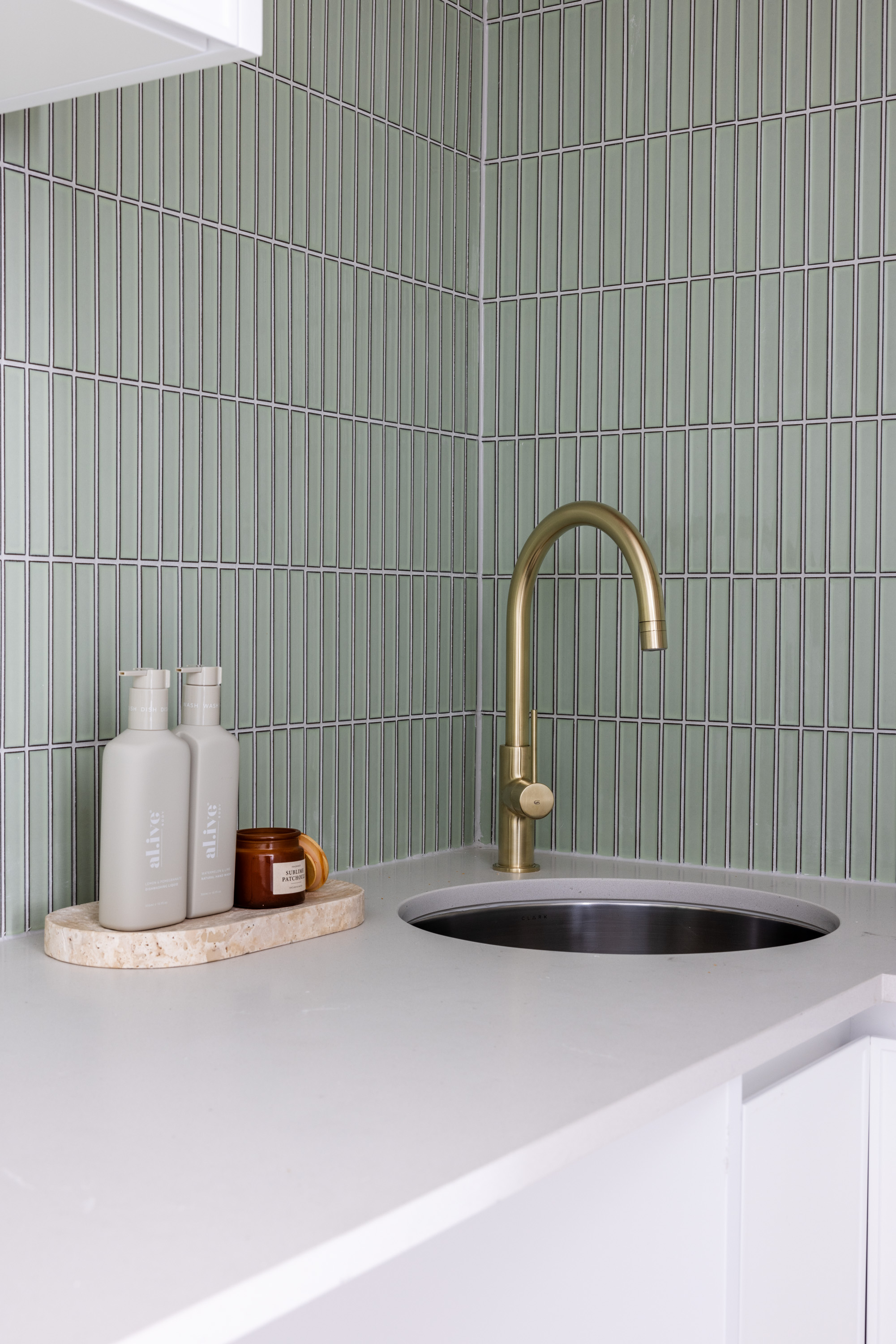 Beachside Apartment Revival, image 15