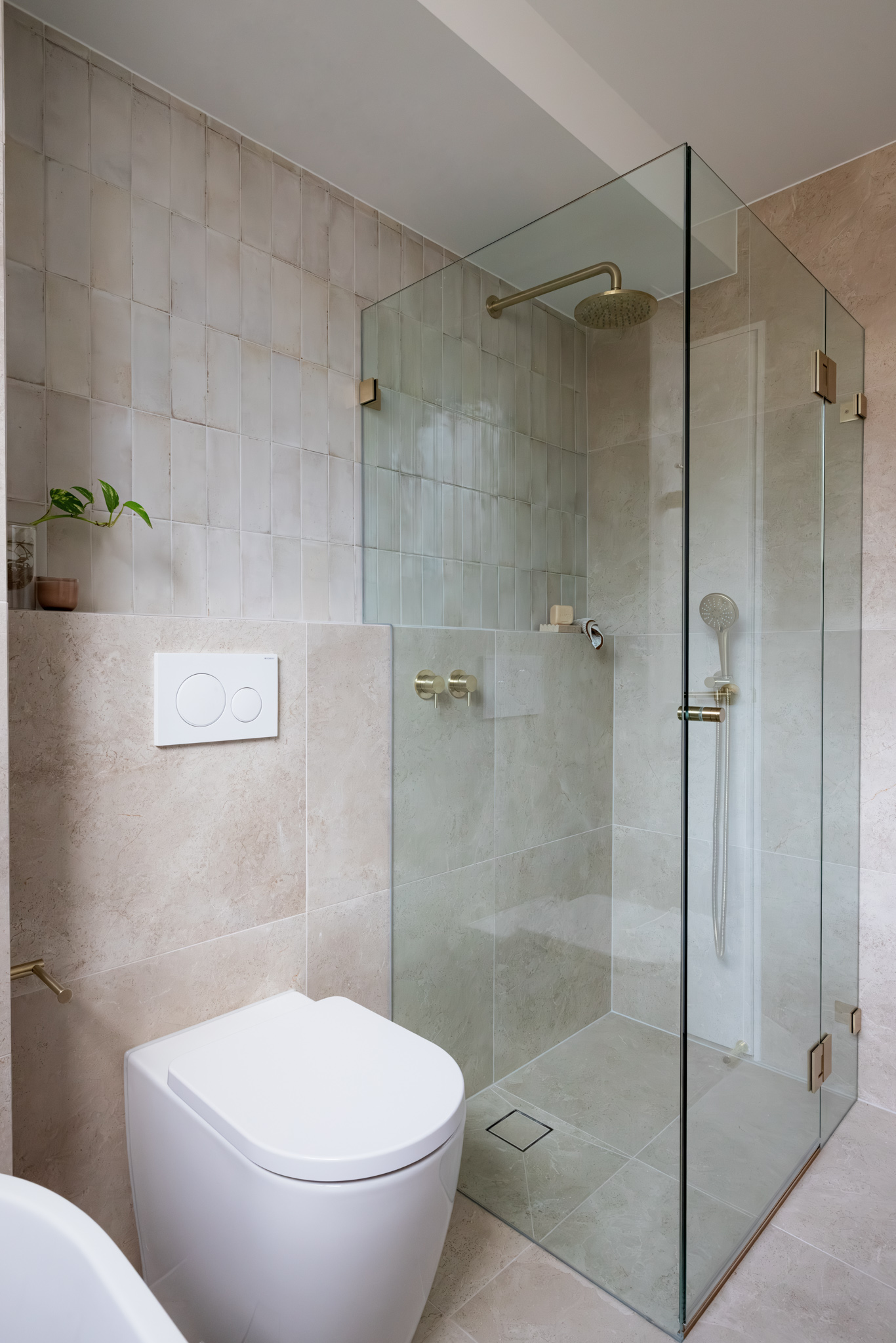Soft Luxe Main Bathroom, image 1