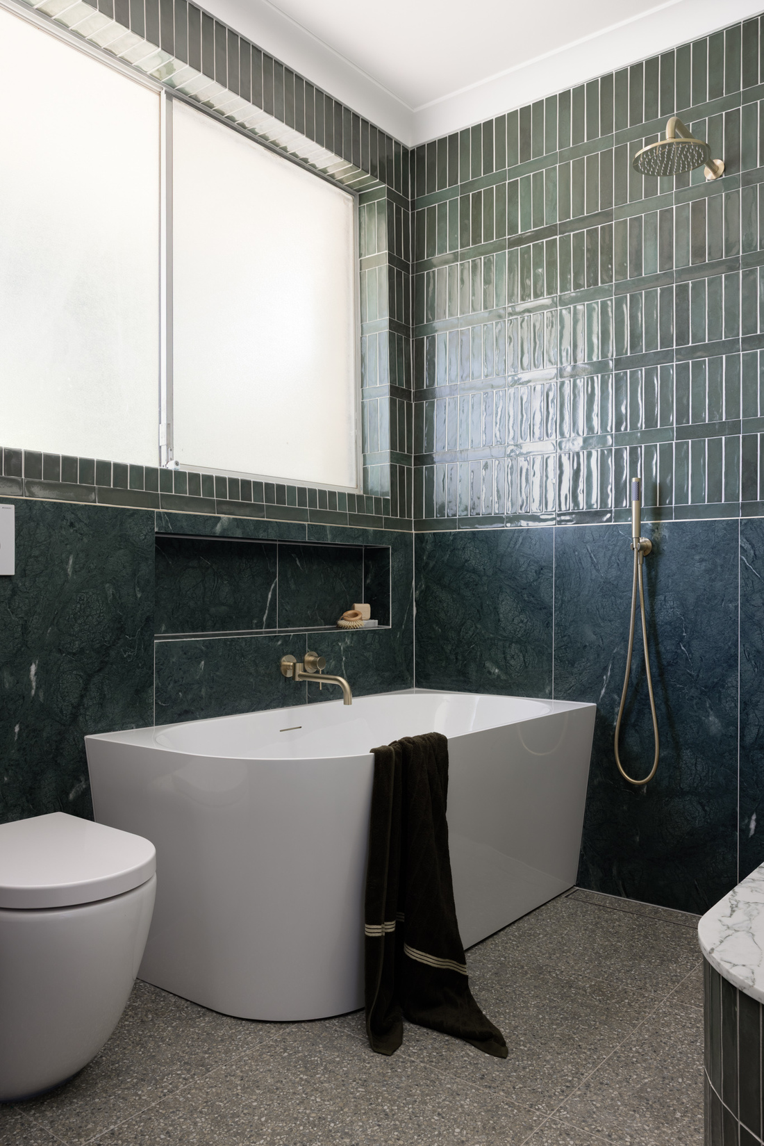 Bold Utility, image 9