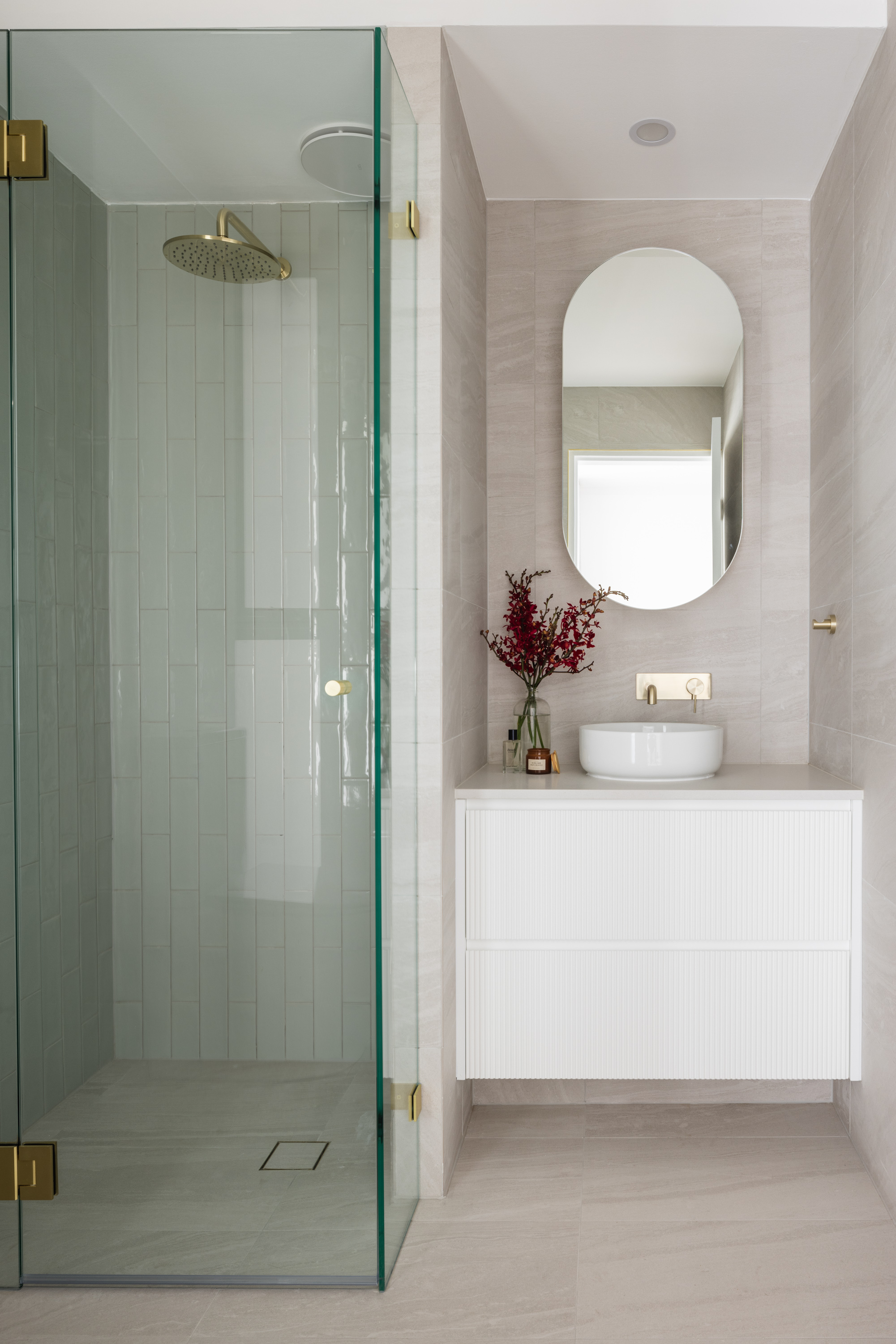 Beachside Apartment Revival, image 17