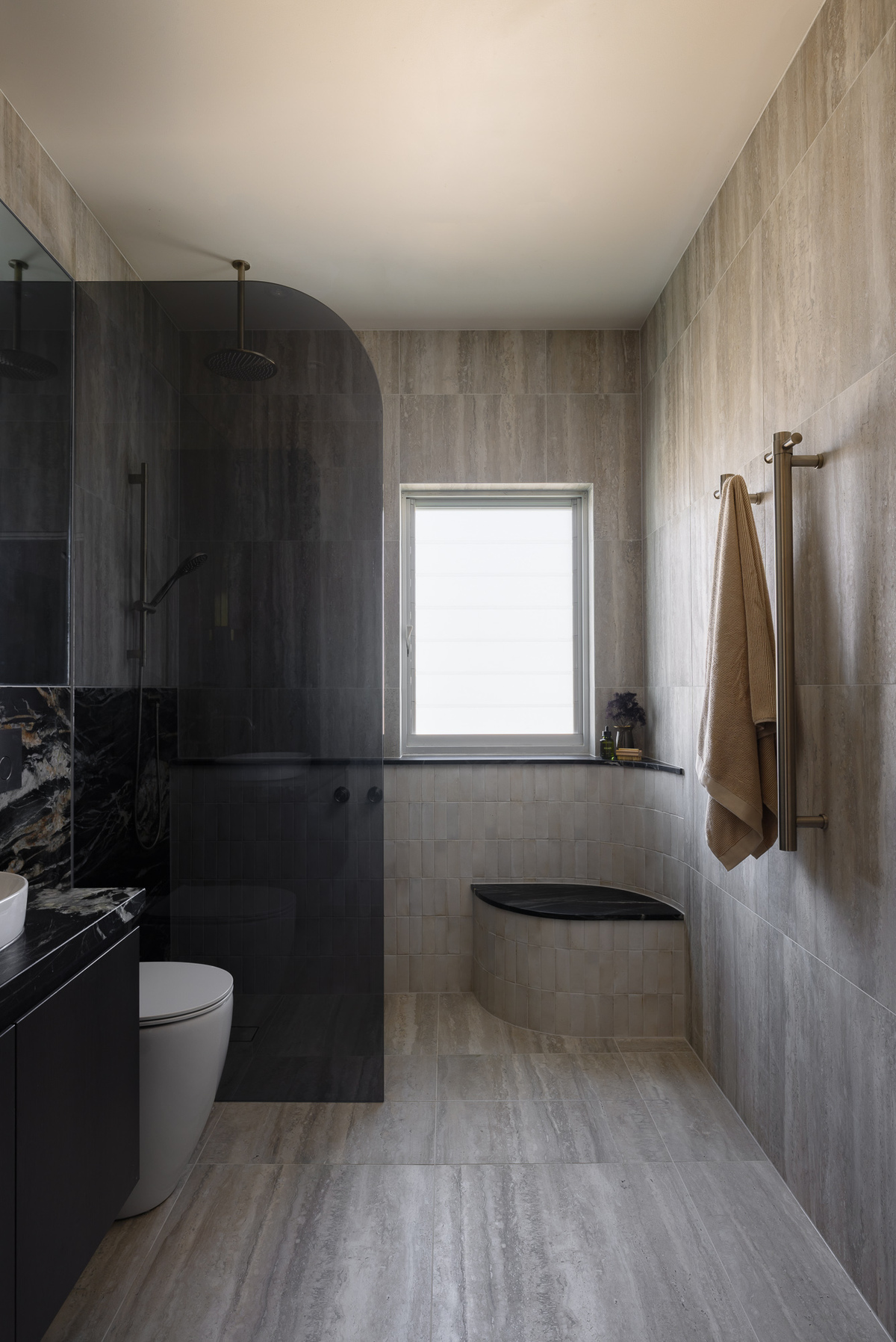 Hotel-Inspired Luxury, image 9