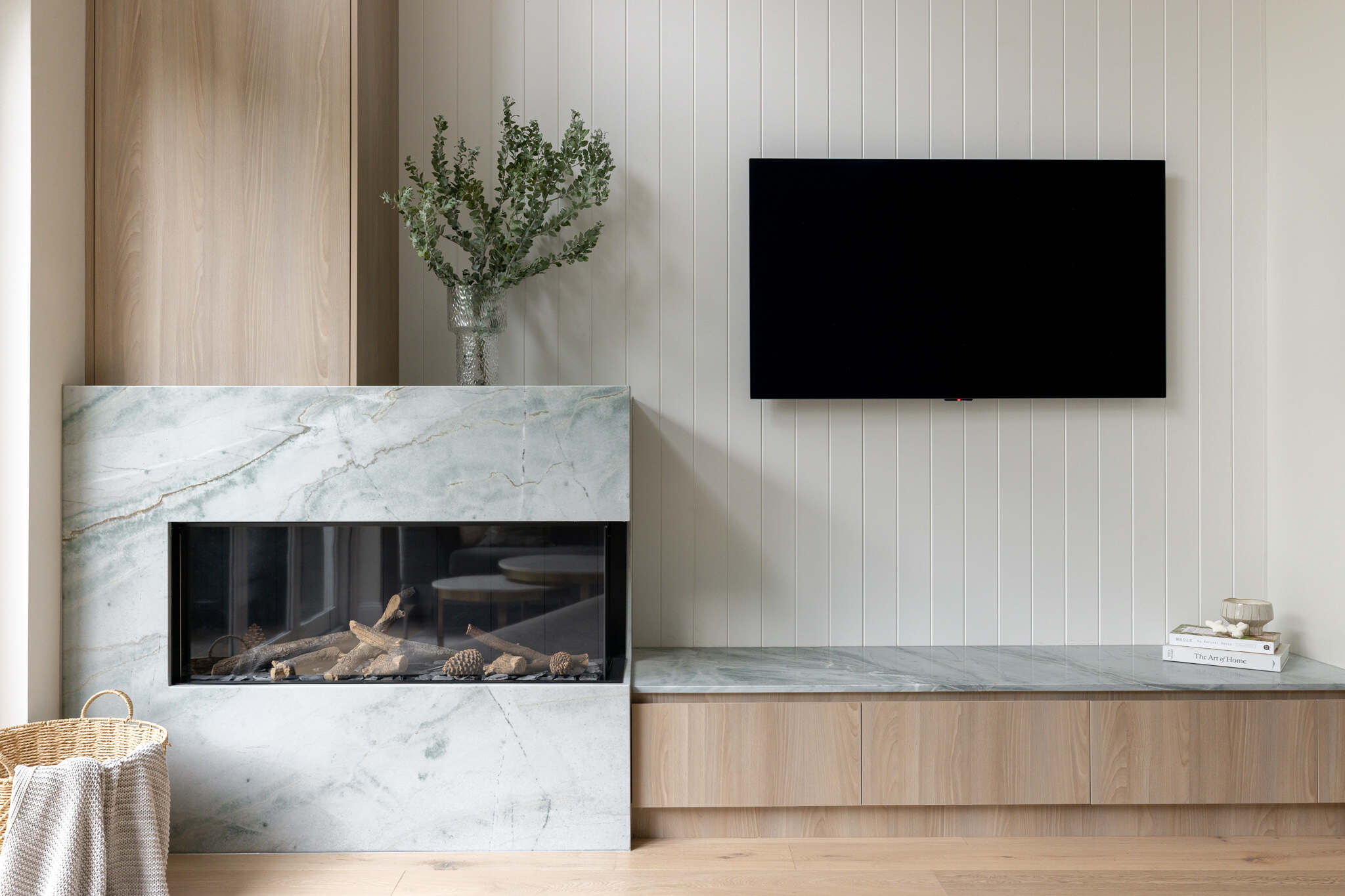 Refined Family Living, image 2