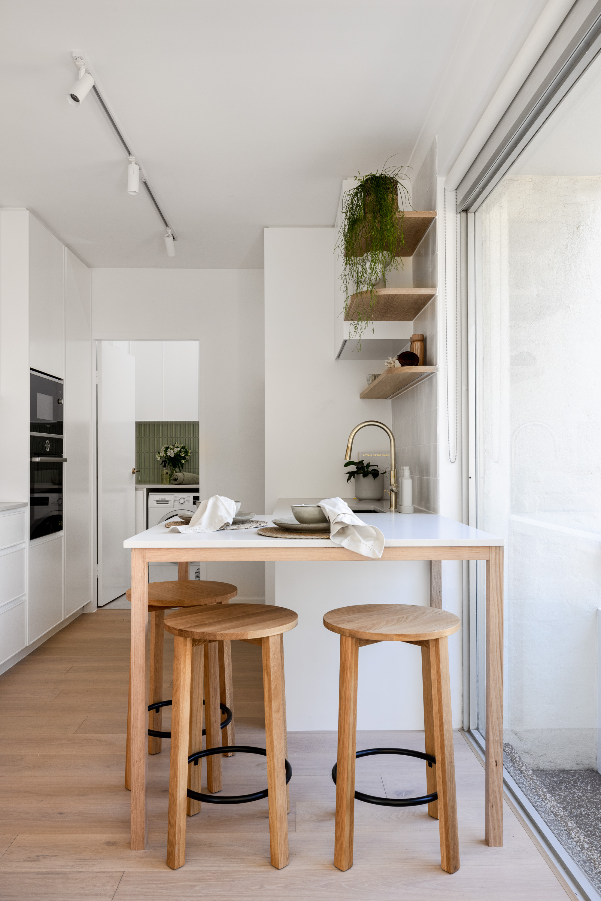 Beachside Apartment Revival, image 11