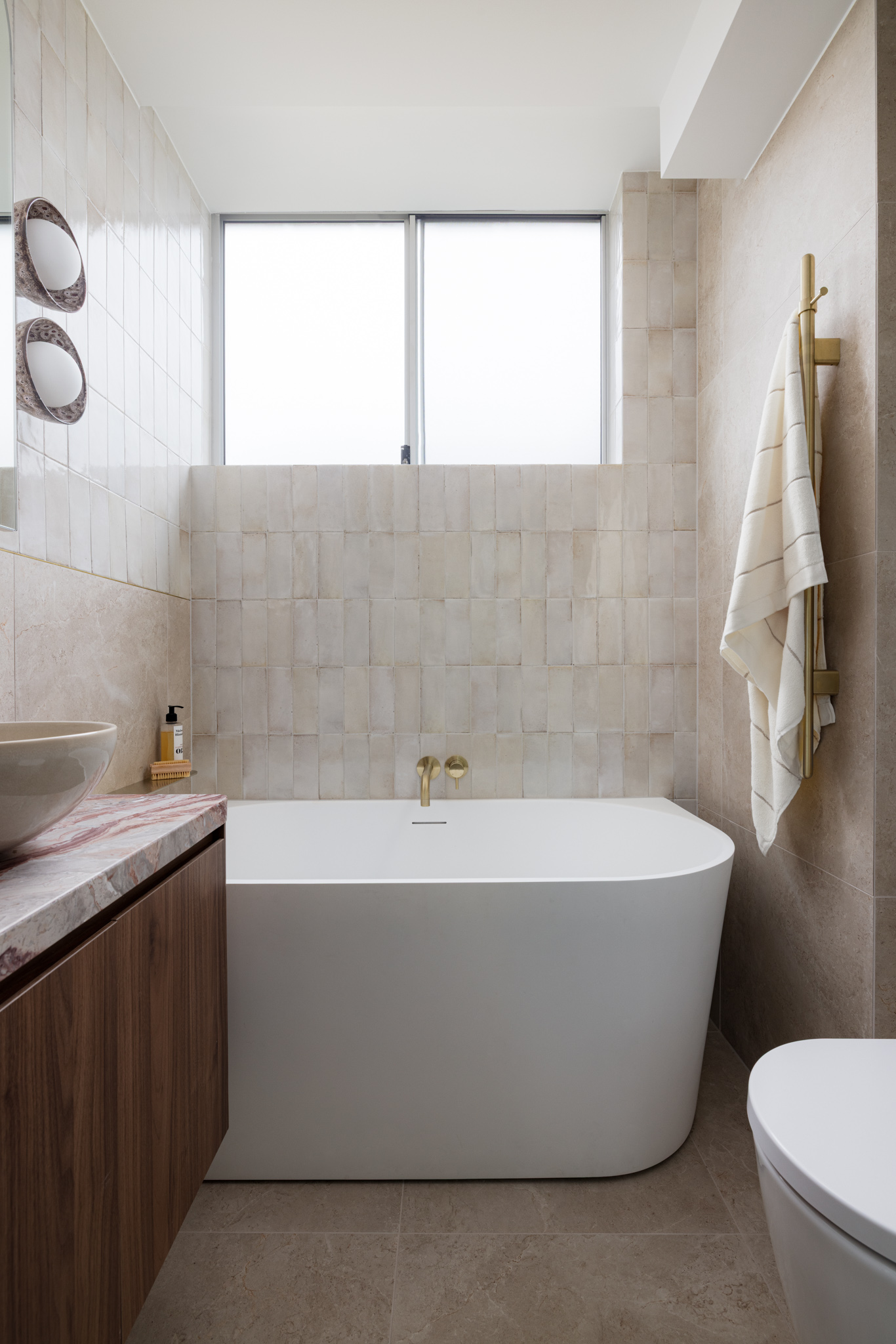 Soft Luxe Main Bathroom, image 6