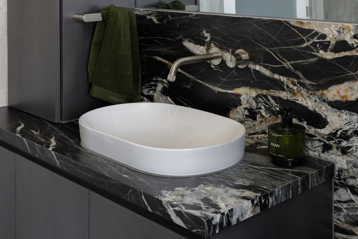 Hotel-Inspired Luxury, image 7