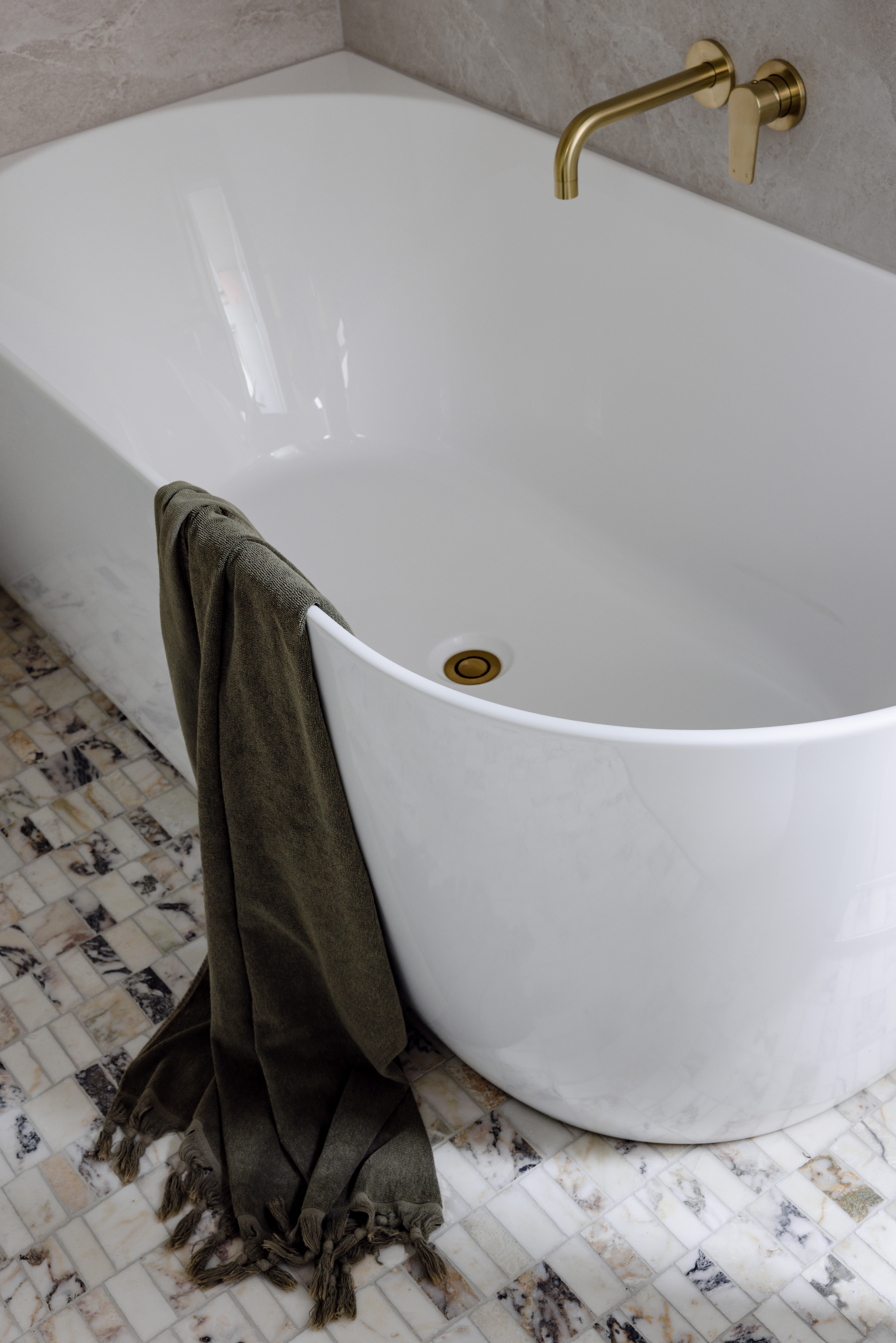 Award-Winning Family Bathroom, image 10