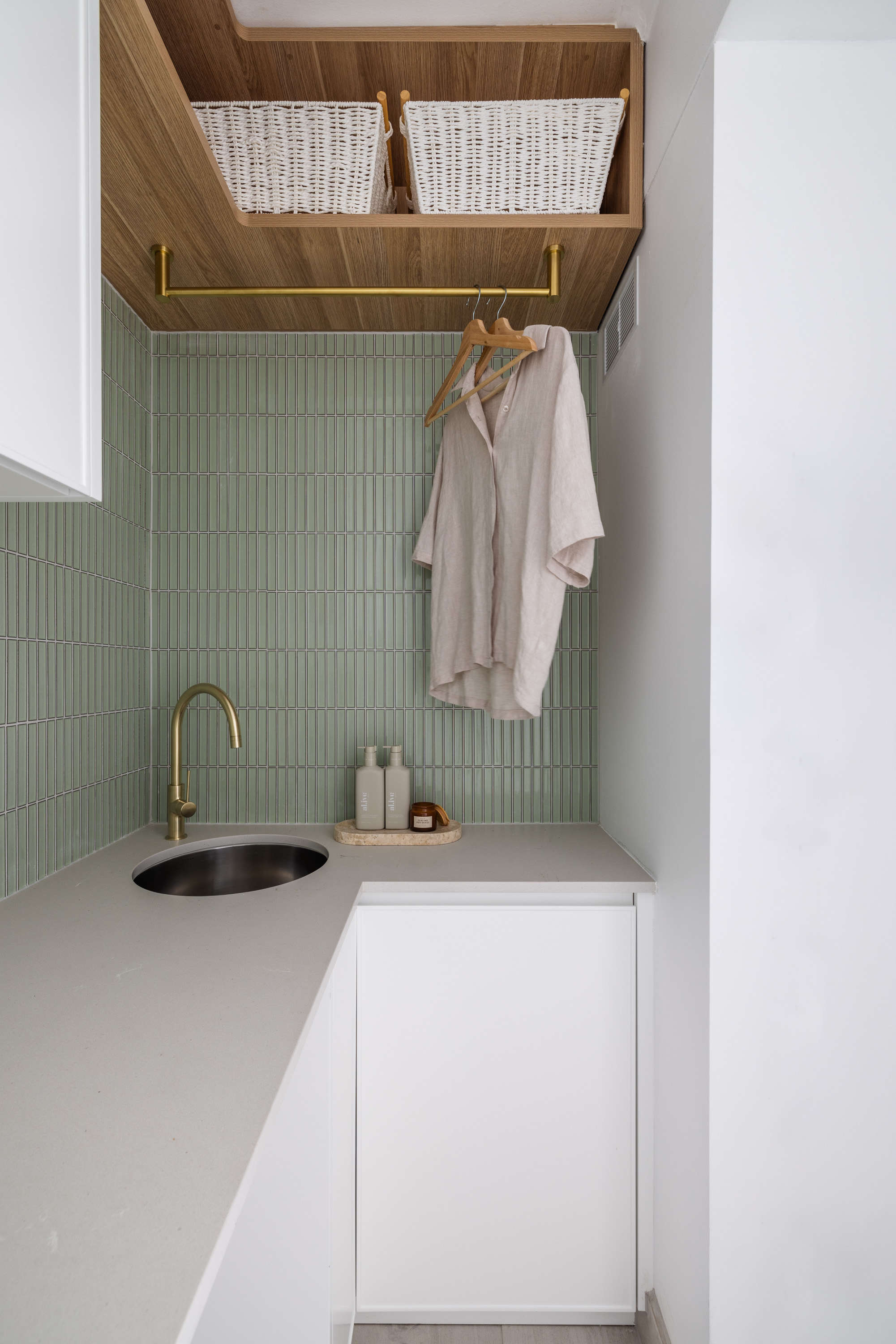 Beachside Apartment Revival, image 13